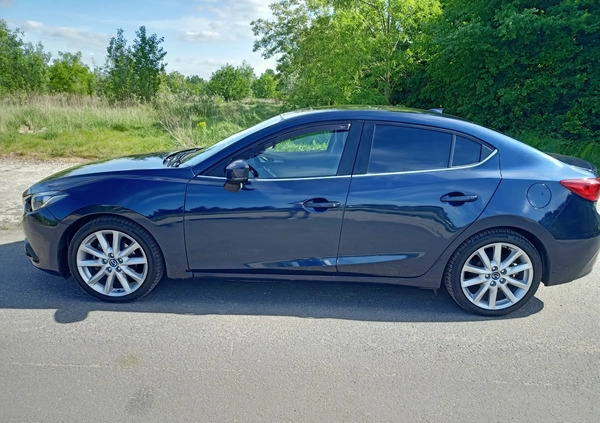Mazda 3 cena 57900 przebieg: 80778, rok produkcji 2017 z Piaseczno małe 191